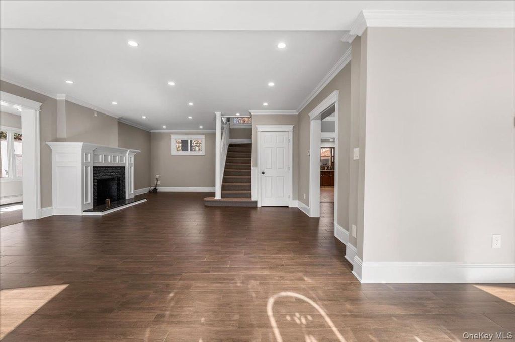 Photo of 348 Mulry Lane, Lawrence, NY 11559 (MLS # 973570)