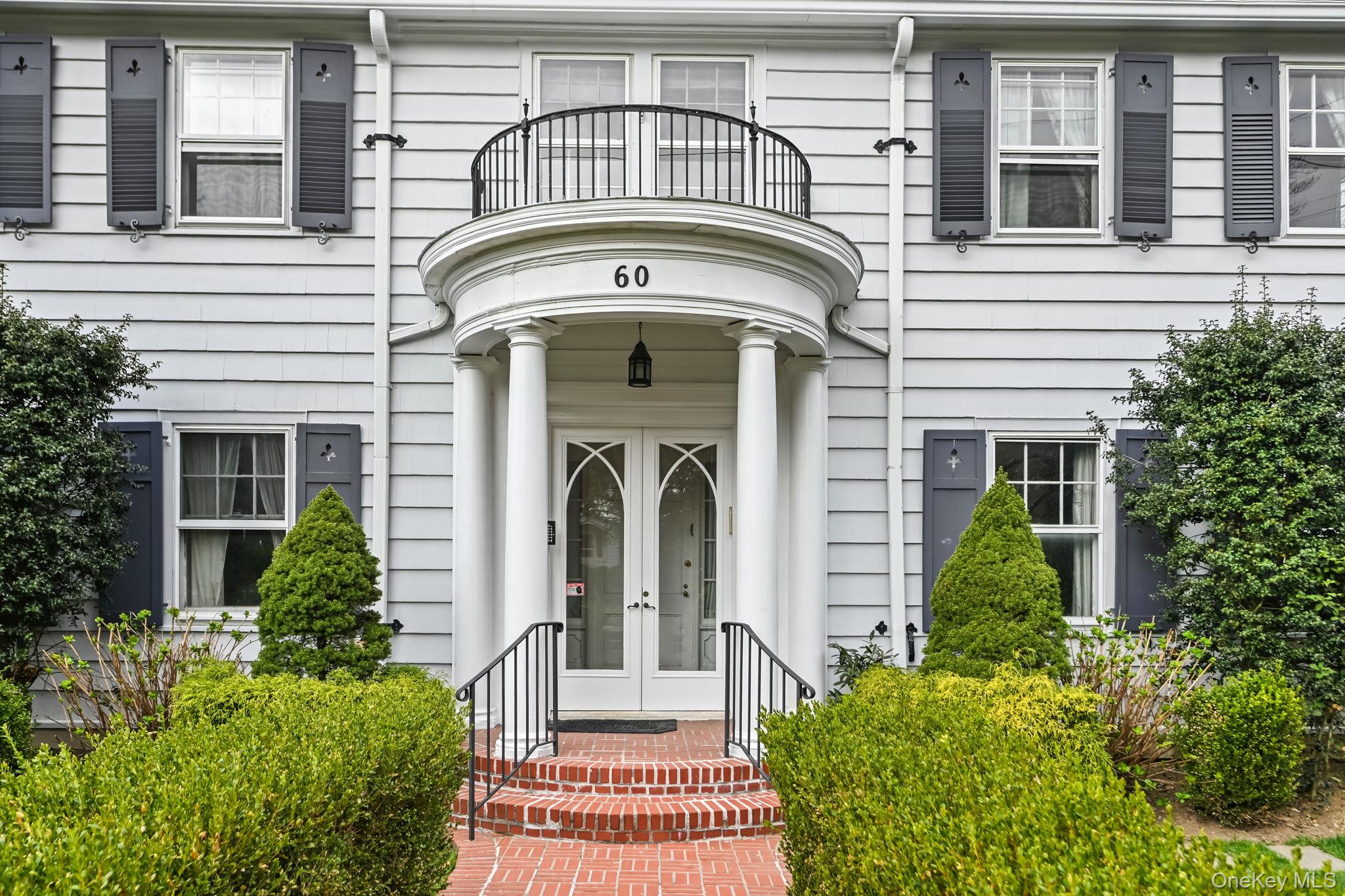 60 Greenridge Avenue