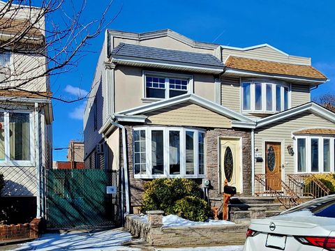 7804 85th Street, Glendale, NY 11385 - MLS#: 827807