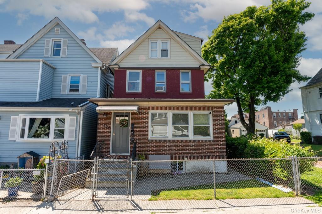304 Lockwood Avenue