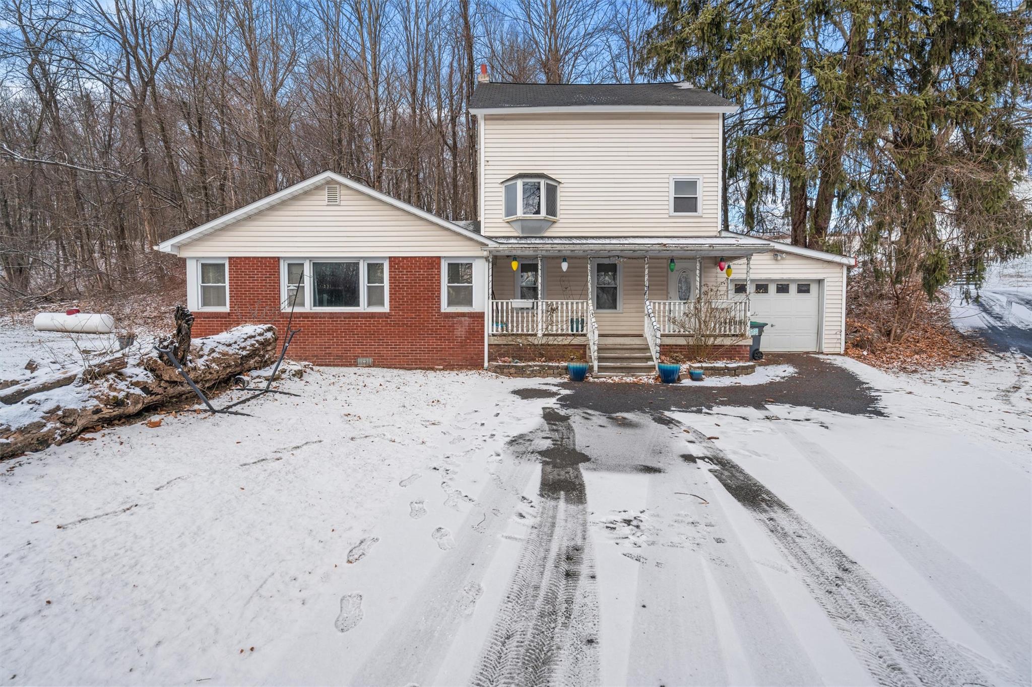 Bingham Road, Marlboro, New York - 4 Bedrooms  
3 Bathrooms - 