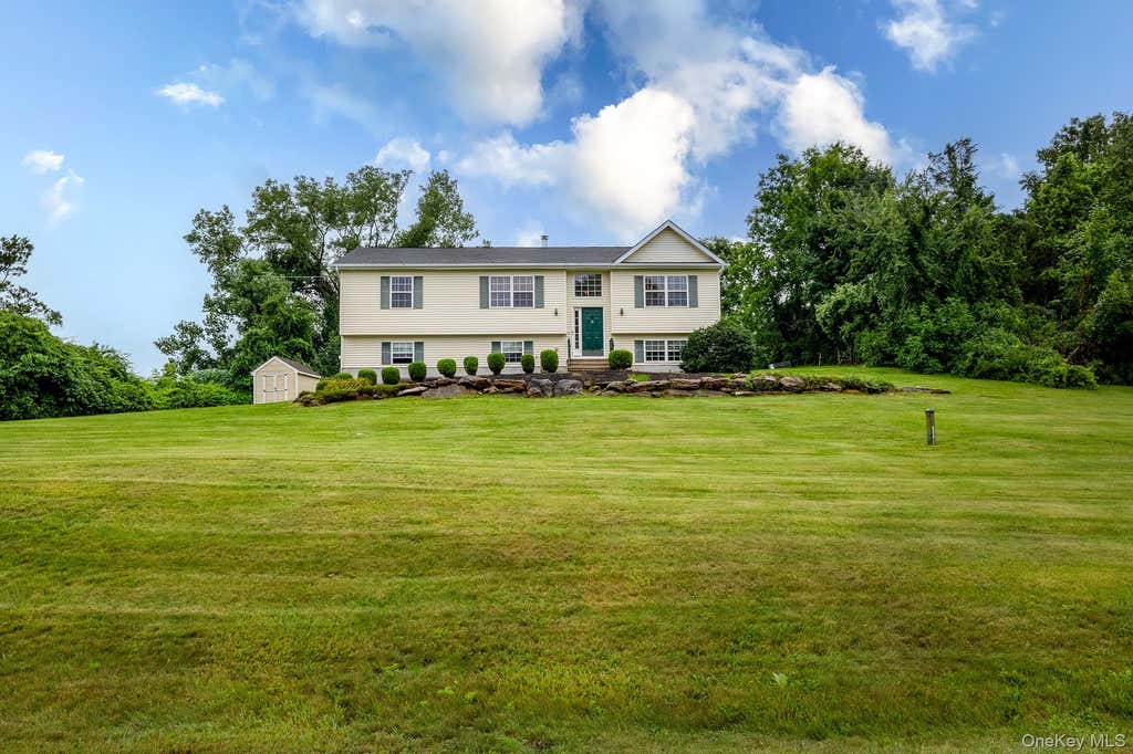 Photo of 23 Burdick Road, Patterson, NY 12563 (MLS # 1035921)