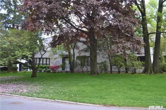 Photo of 20050 Grand Central Parkway, Queens Village, NY 11427 (MLS # 1056279)