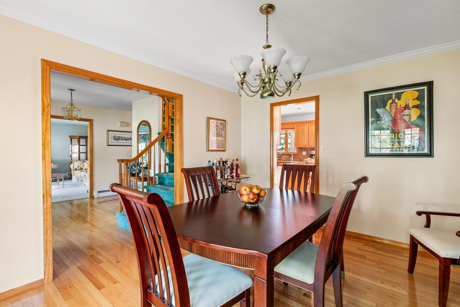 18 Stuyvesant Circle, East Setauket, New York image 8