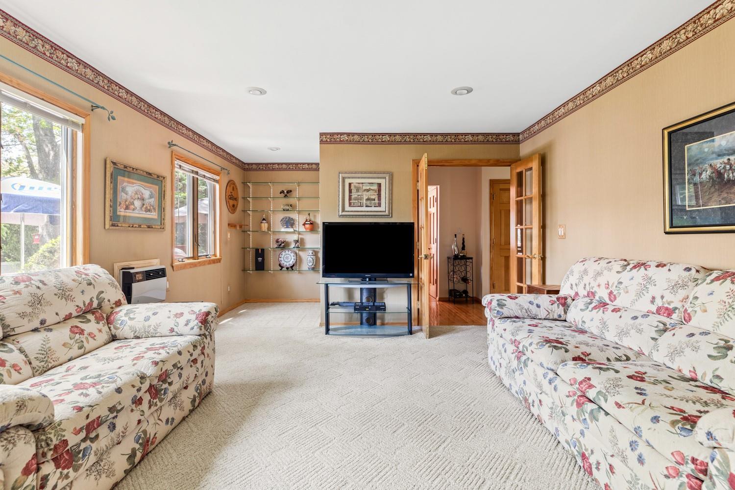 18 Stuyvesant Circle, East Setauket, New York image 15