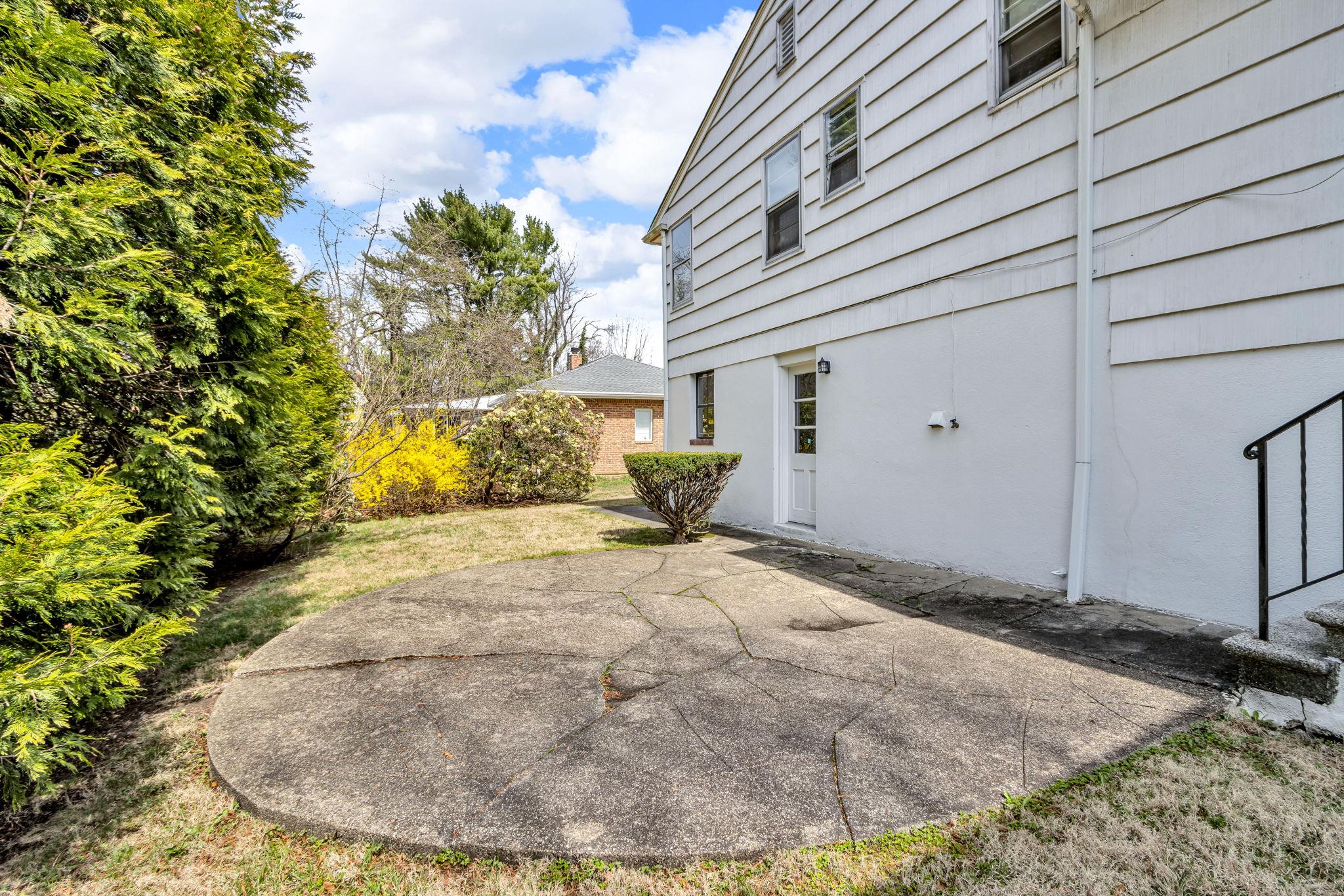95 Wrexham Road, Bronxville, New York image 23