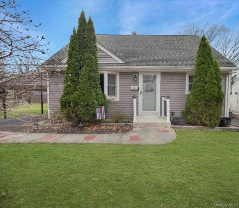 Homes For Sale - 35 Hillside Avenue<br/> Suffern, NY 10901