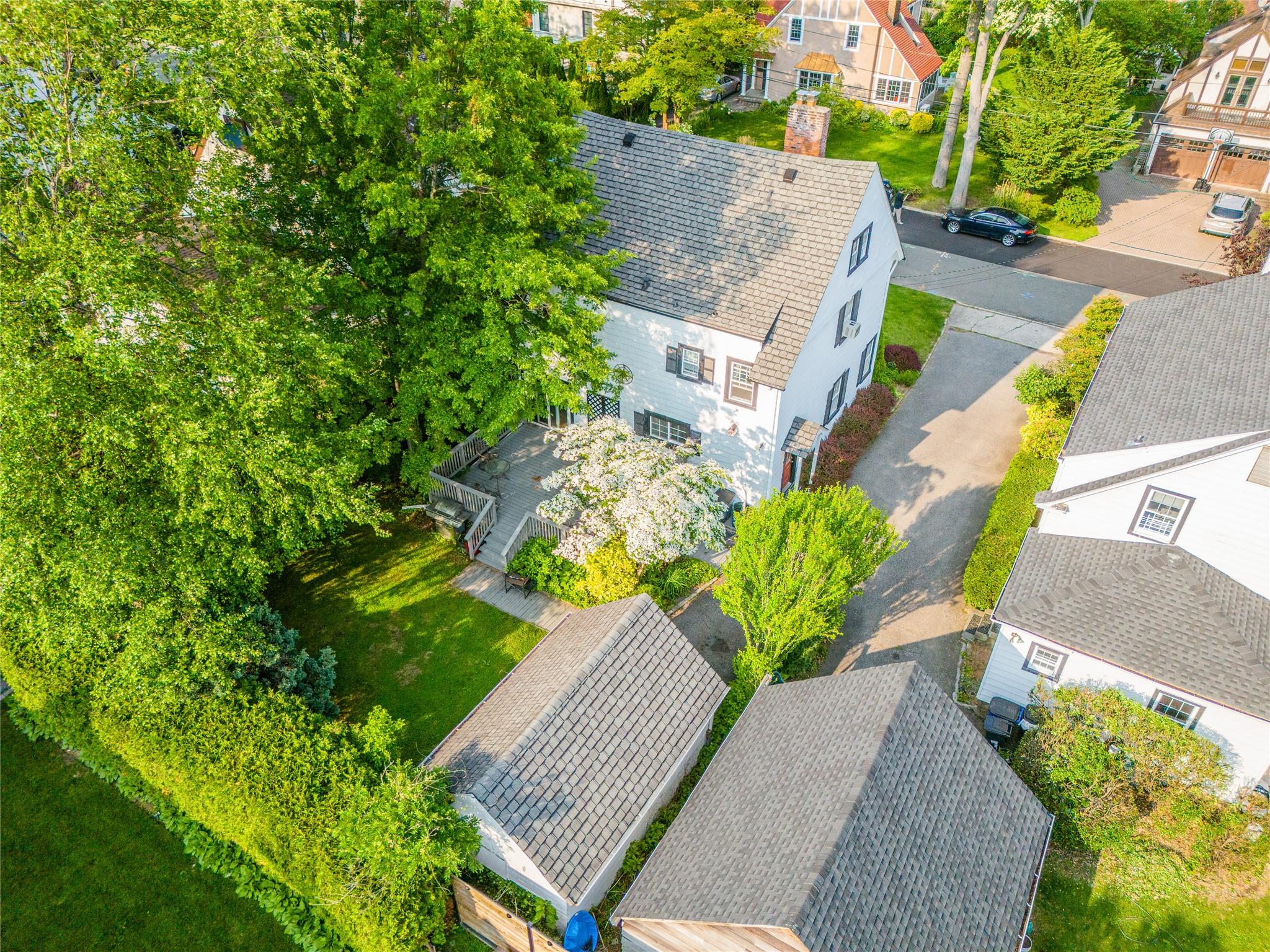 5 Cary Road, Great Neck, New York image 4