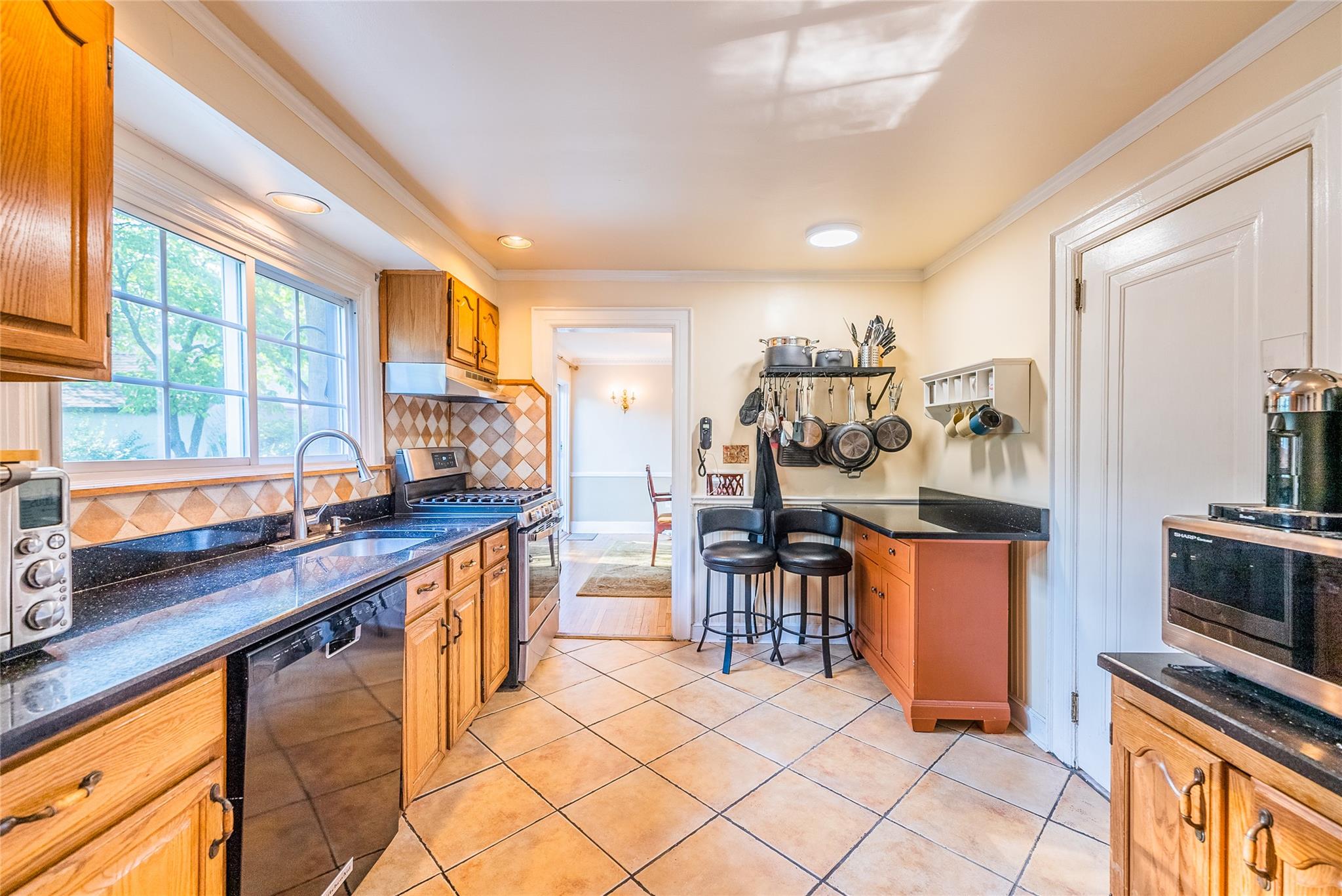 5 Cary Road, Great Neck, New York image 24