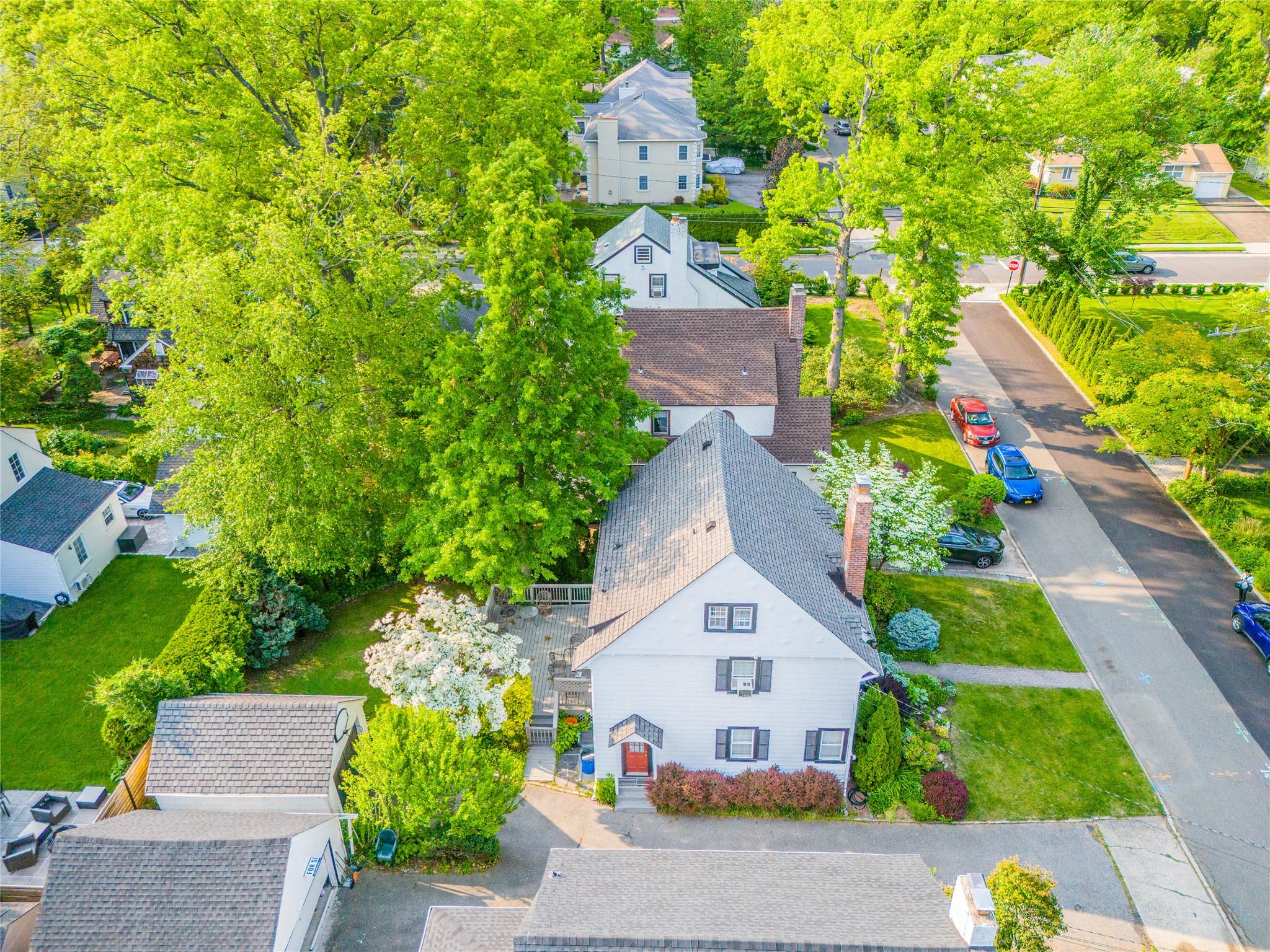 5 Cary Road, Great Neck, New York image 5