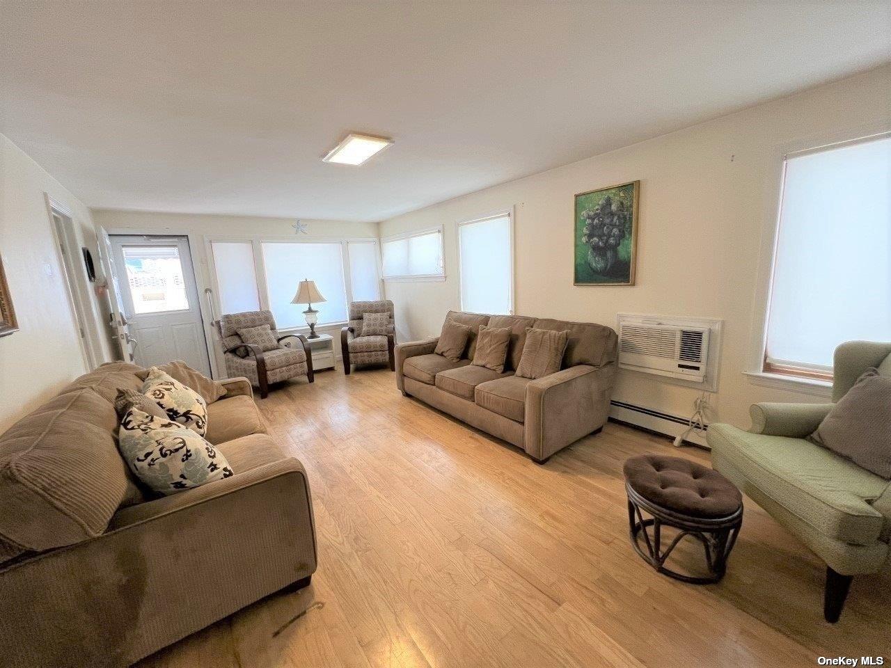 86 Wyoming Avenue