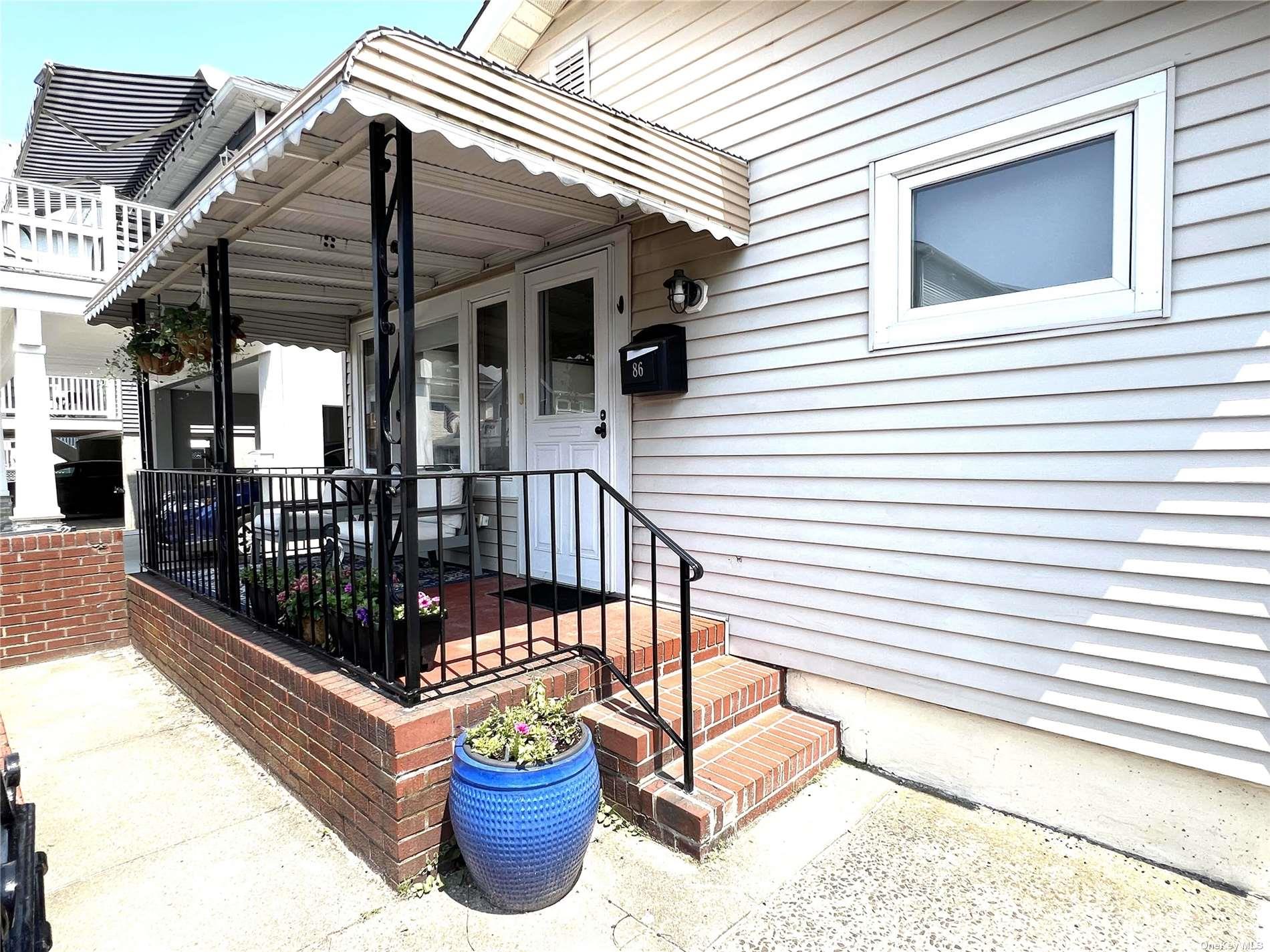 86 Wyoming Avenue