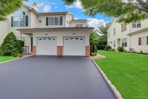 Condo For Sale - 99 Constantine Way<br/> Suffolk County, Mount Sinai, NY 11766