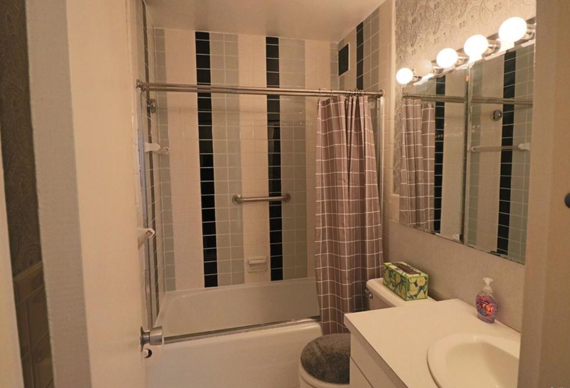 17-85 215 Street #6A, Bayside, New York image 7