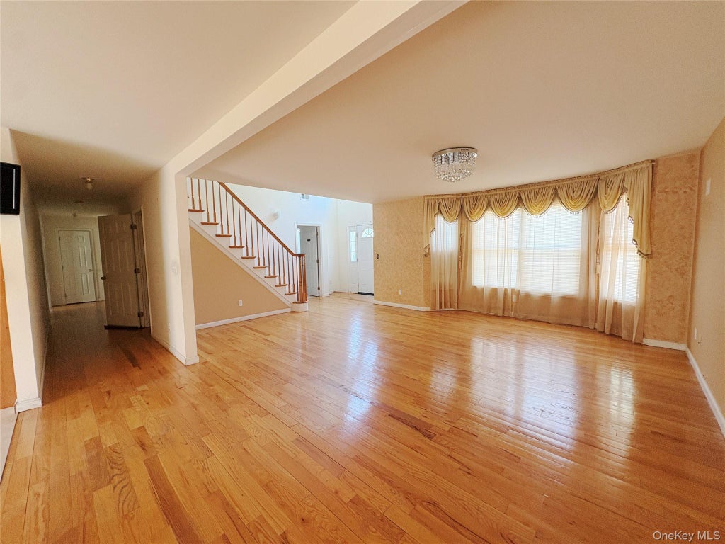 Photo of 249 Haven Avenue, Ronkonkoma, NY 11779 (MLS # 1048412)