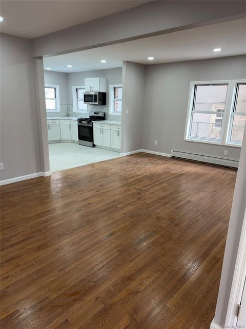 Homes For Sale - 1356 Eggert Place<br/> Far Rockaway, NY 11691