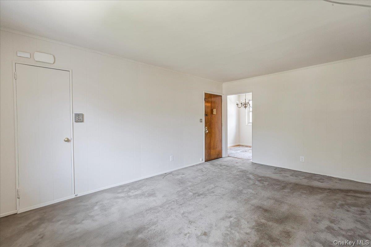 61-25 255th Street 980