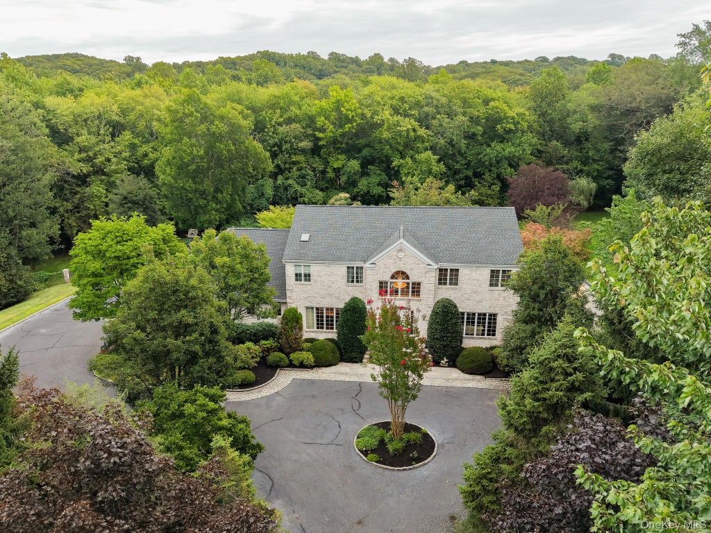 Photo of 4 Ariana Court, Oyster Bay, NY 11771 (MLS # 1049643)