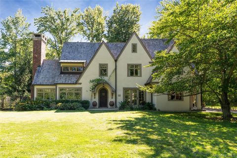 Homes For Sale - 141 Washington Spring Road<br/> Palisades, NY 10964