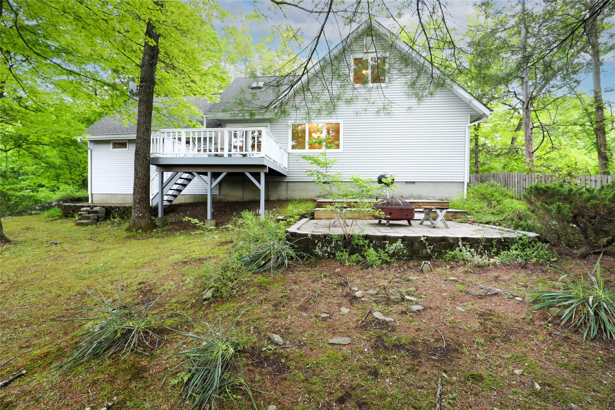 3 Carriage House Court, Hyde Park, New York image 27