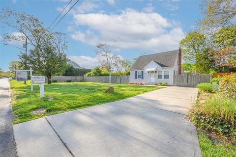 36 Westminster Drive Shirley NY 11967