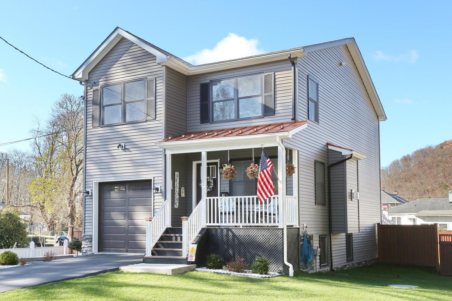 4 Irving Place, Port Jervis, New York image 1