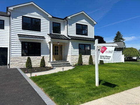 Homes For Sale - 26 Essex Road<br/> Nassau County, Bethpage, NY 11714