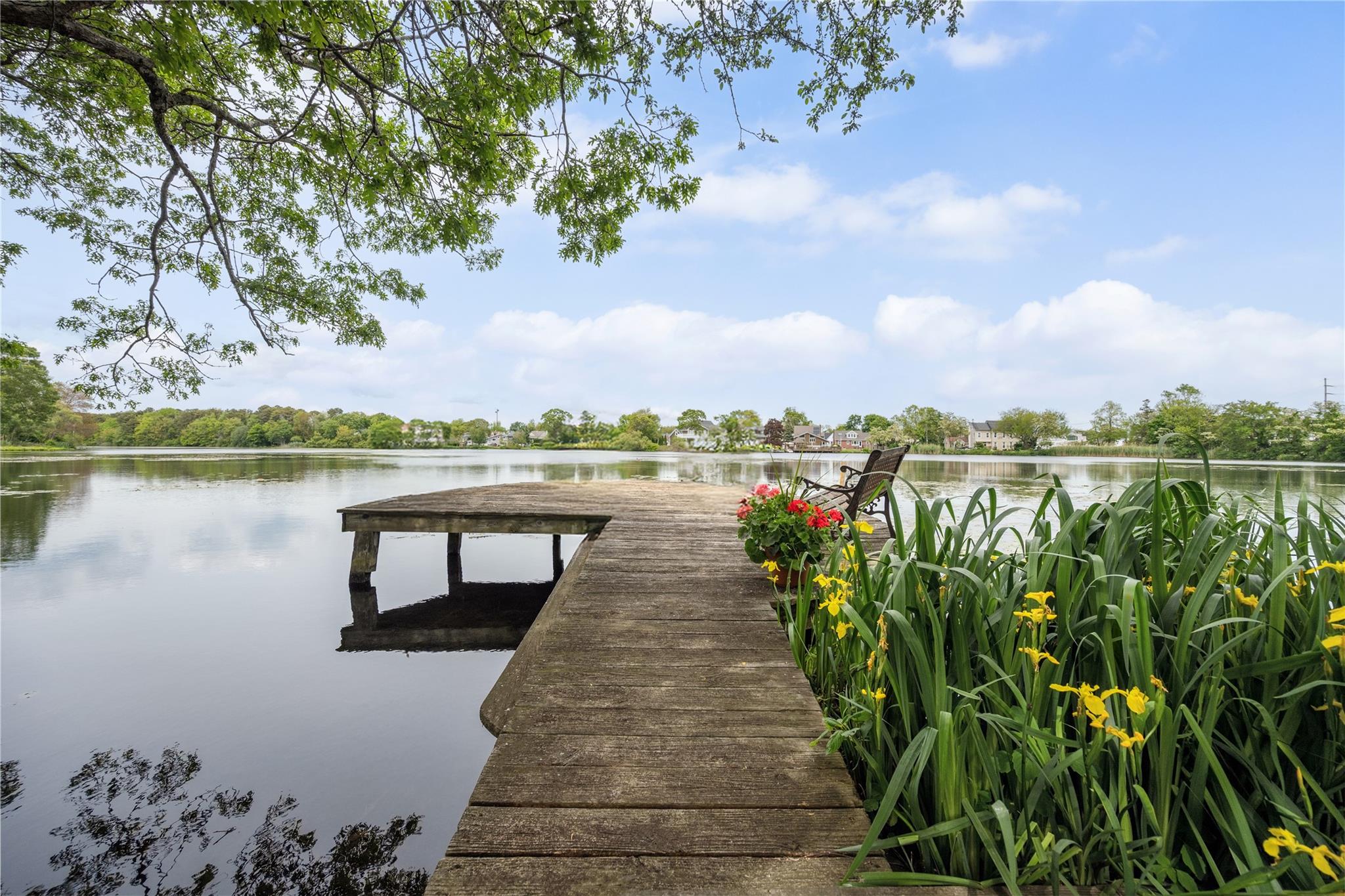 9 Lakeland Avenue, Patchogue, New York image 6