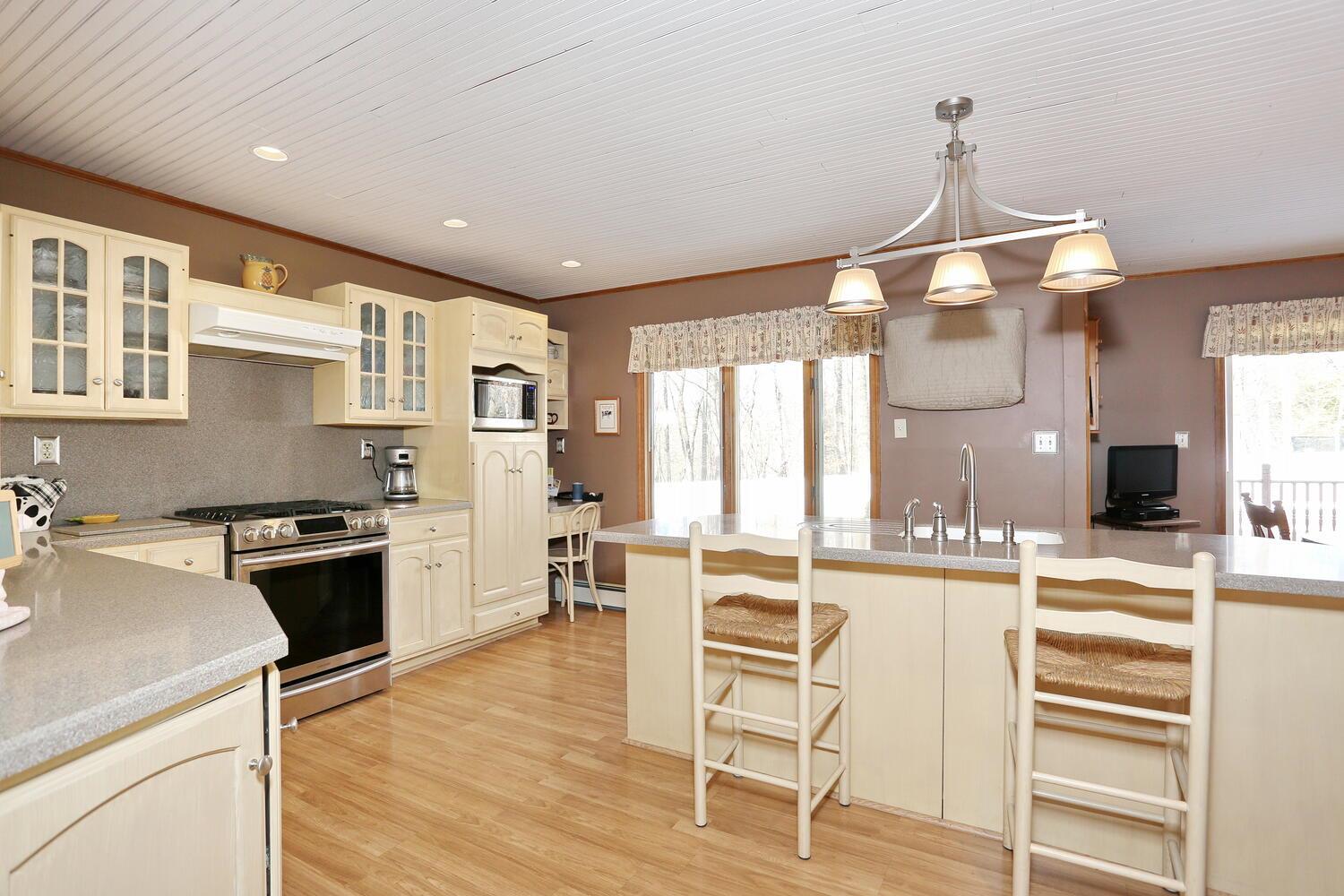 227 W Central Avenue, Pearl River, New York image 5