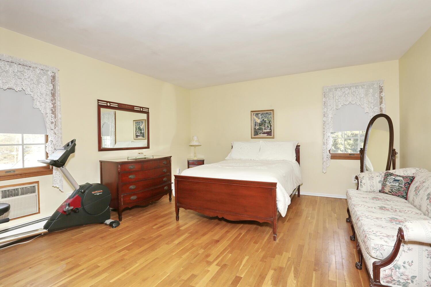227 W Central Avenue, Pearl River, New York image 24