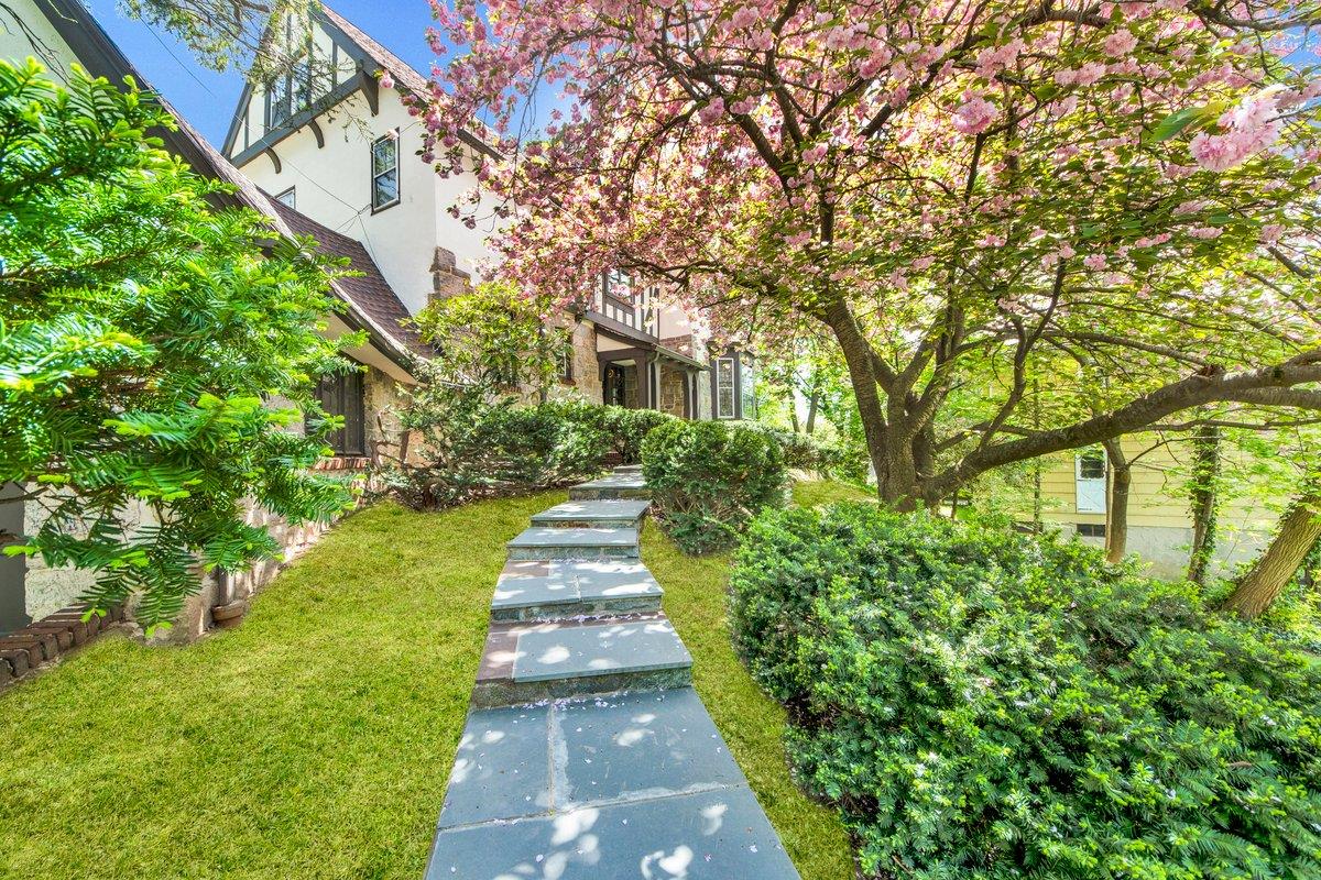 140 Westchester Avenue, Tuckahoe, New York image 2