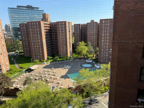 Homes For Sale - 61-55 98 Street #14F<br/> Rego Park, NY 11374