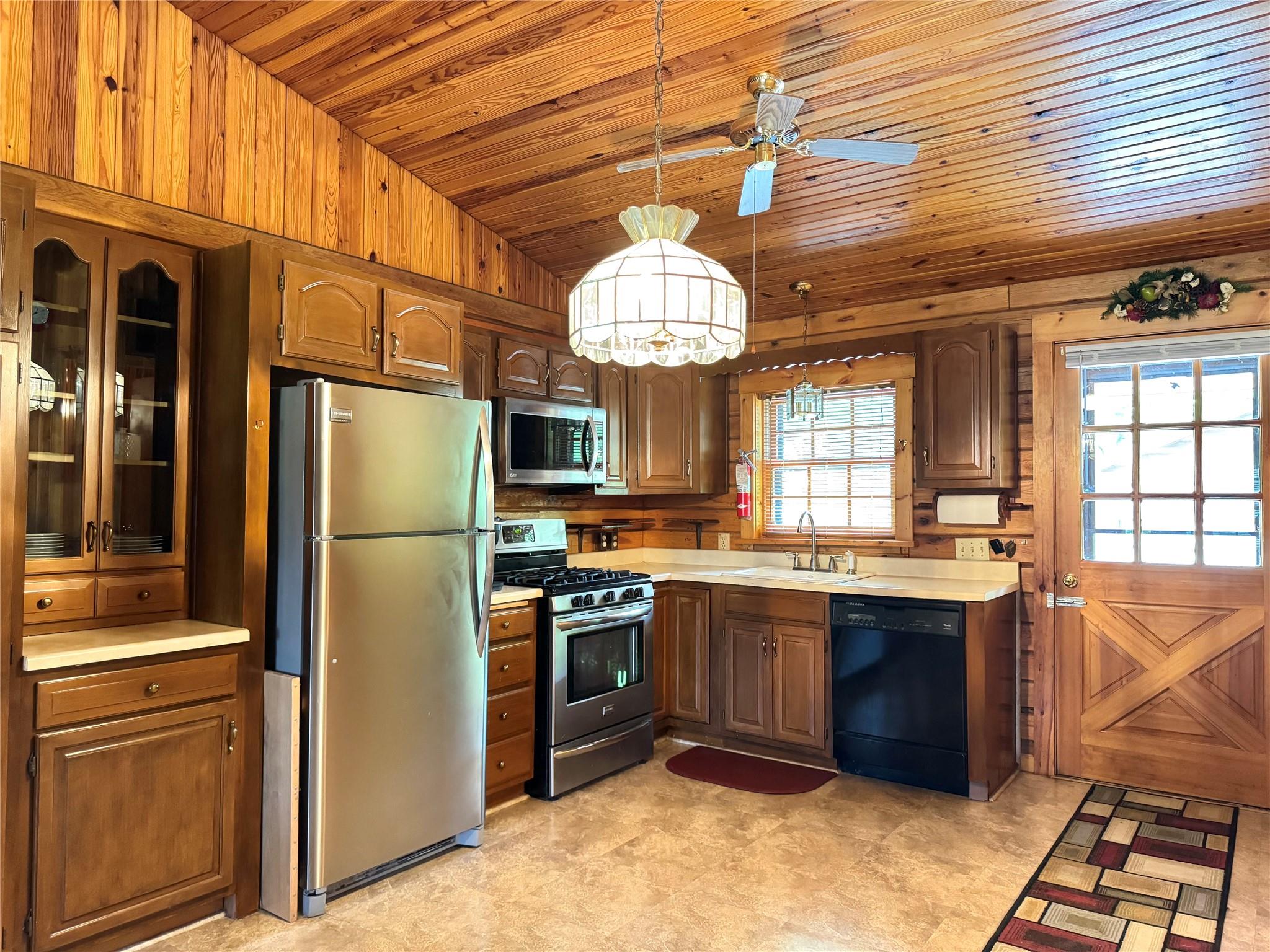 29 Fallen Tree Lane, Athens, New York image 8