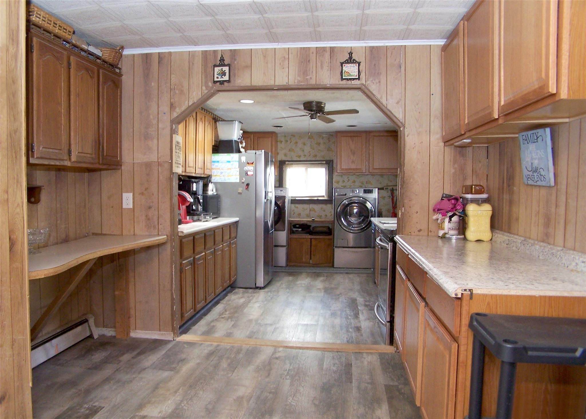 1264 Broadway Avenue, Holbrook, New York image 3