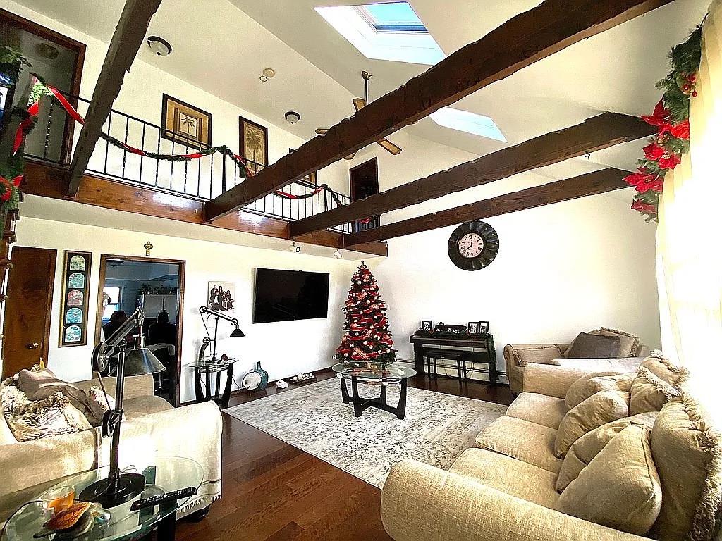 528 Lockwood Drive, Brookhaven, New York image 3