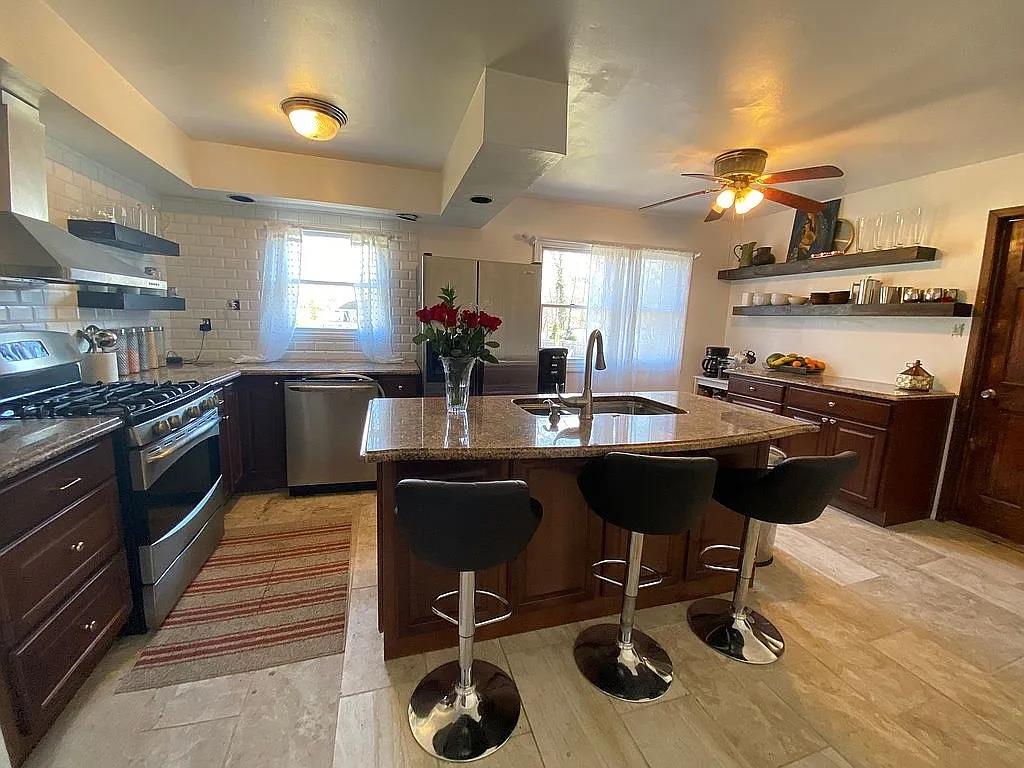 528 Lockwood Drive, Brookhaven, New York image 5