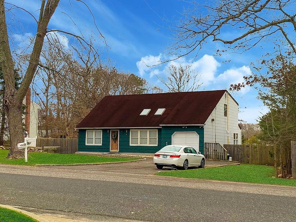528 Lockwood Drive, Brookhaven, New York image 17