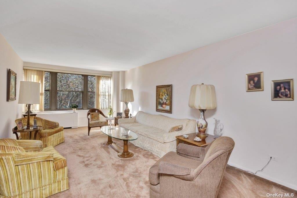 18-75 Corporal Kennedy Street 2F