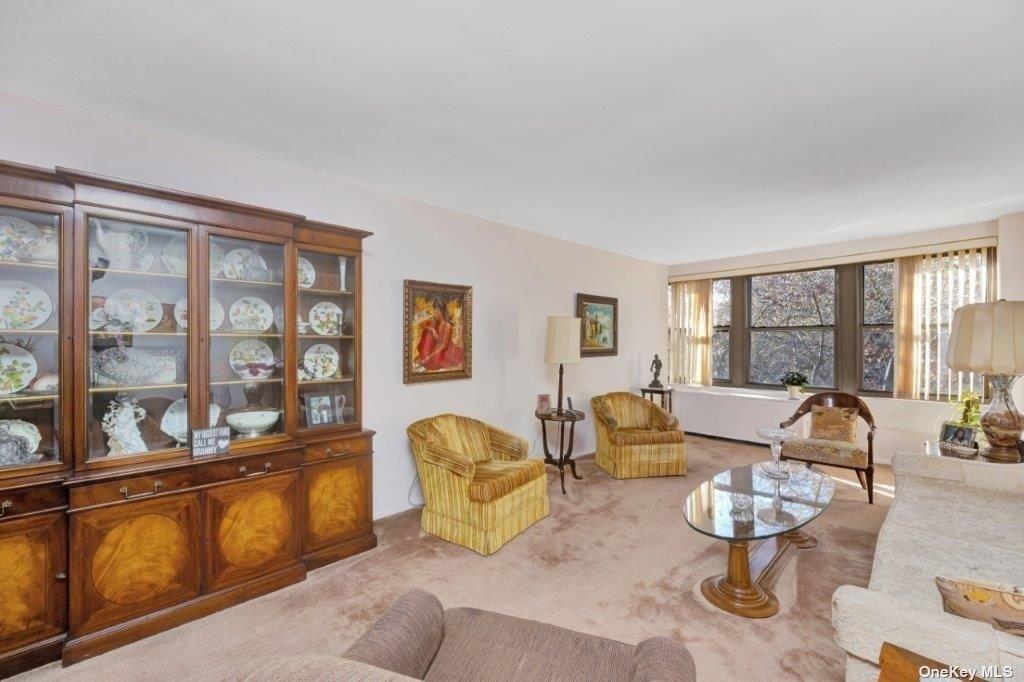 18-75 Corporal Kennedy Street 2F