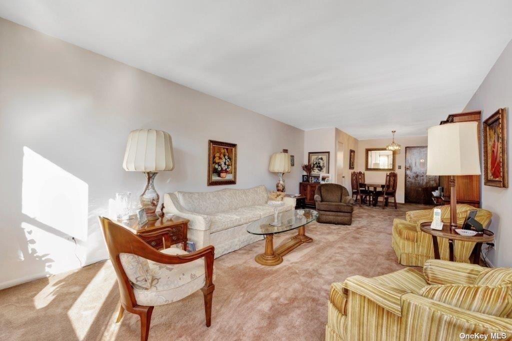 18-75 Corporal Kennedy Street 2F