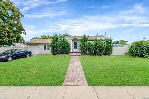 263 N Park Drive Massapequa NY 11758