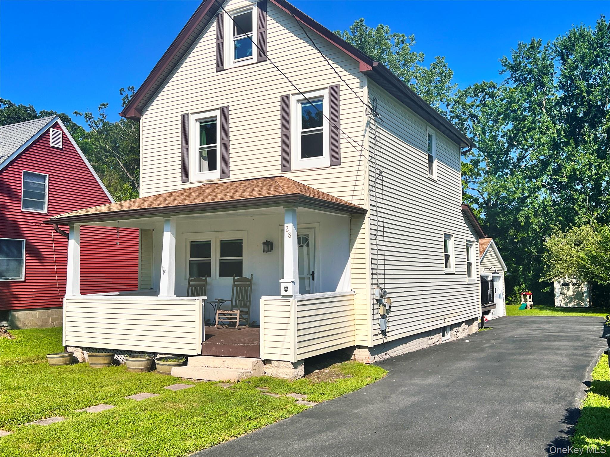 28 Maple Street