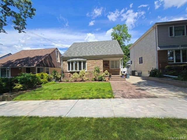 Photo of 24841 Thebes Avenue, Little Neck, NY 11362 (MLS # 1010293)