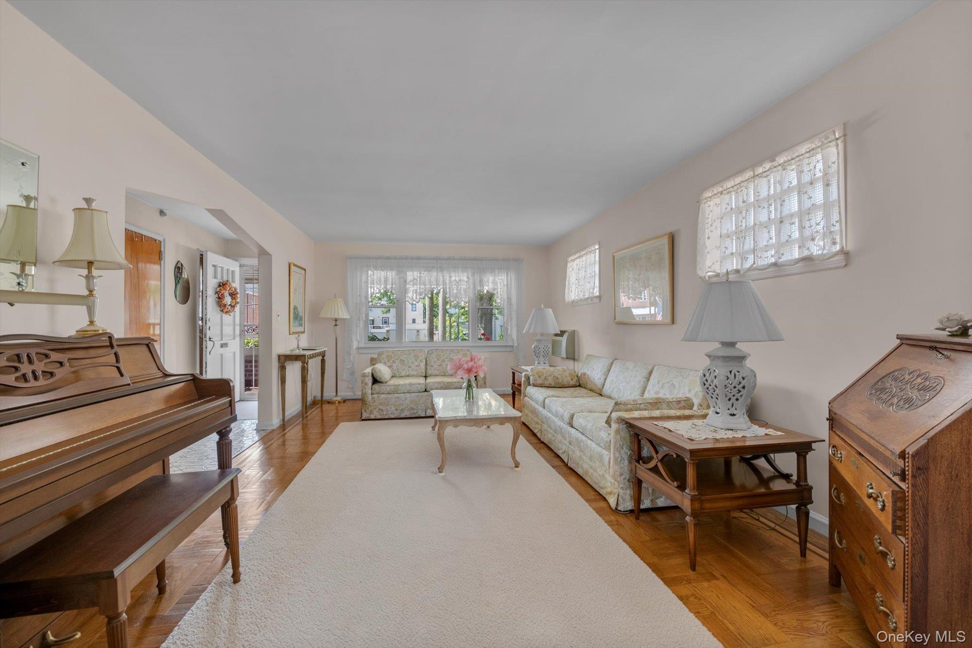 2328 Westerrvelt Avenue