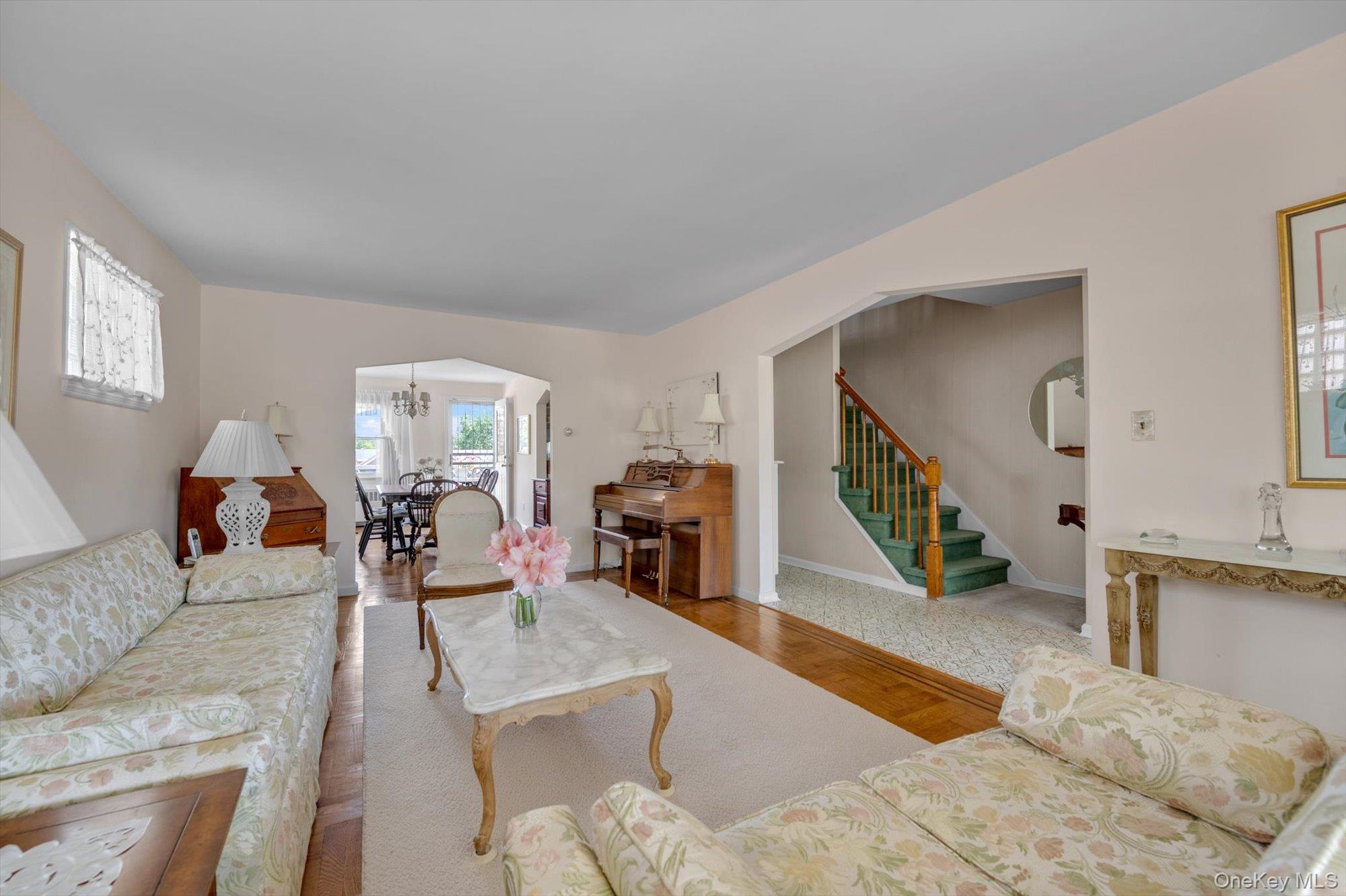 2328 Westerrvelt Avenue