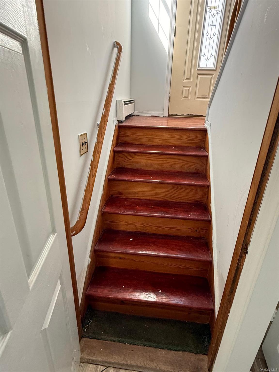 51 Manor Road, Valley Stream, New York image 6