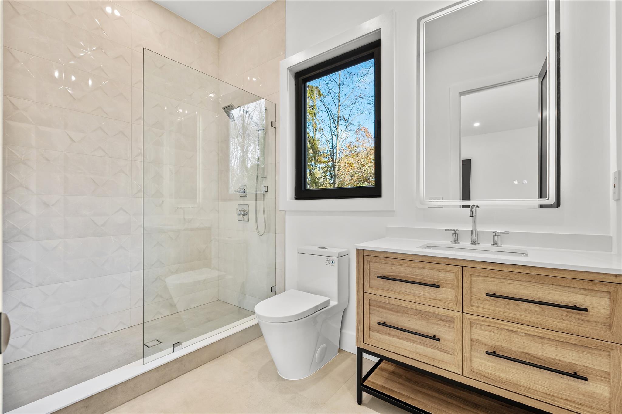 587 Caledonia Road, Dix Hills, New York image 18