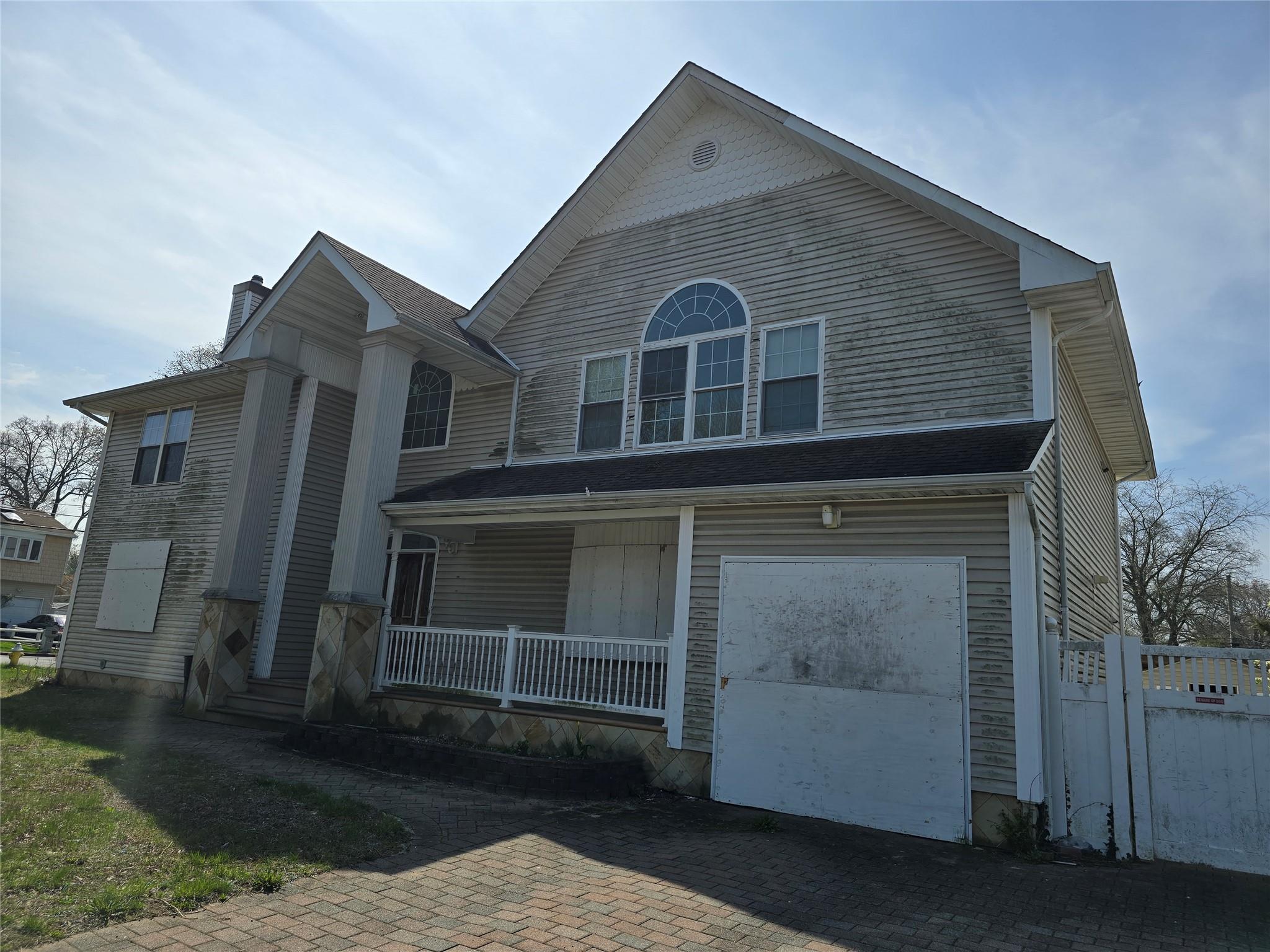 50 Brefni Street, Amityville, New York image 2