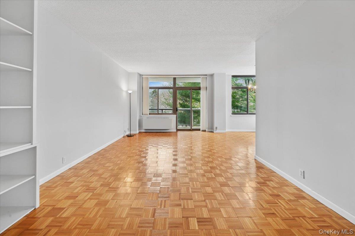 35 N Chatsworth Avenue 5H