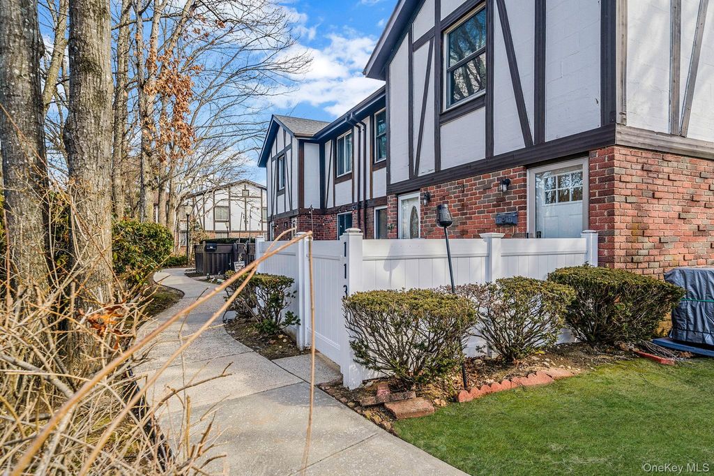 Photo of 113 Birchwood Road #113, Medford, NY 11763 (MLS # 973668)